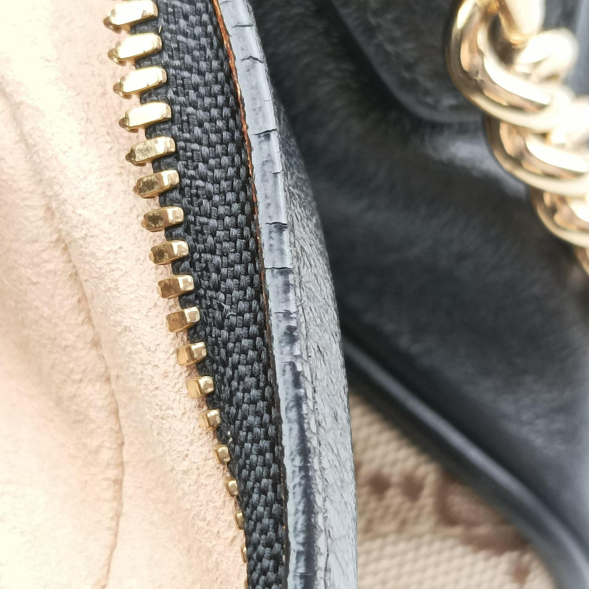 Pre-owned Gucci GG Marmont Black×beige Canvas×Leather 447632 shoulderbag | stylenewstar