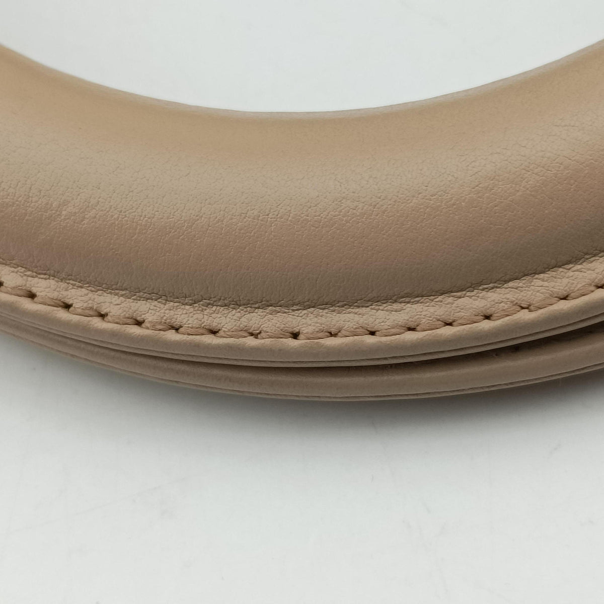 Pre-owned Christian Dior Diorissimo Beige Leather  shoulderbag | stylenewstar