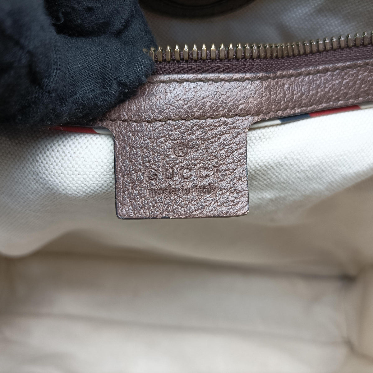 Pre-owned Gucci GG Supreme Courrier beige×Multicolour PVC coated canvas 474084 shoulderbag | stylenewstar