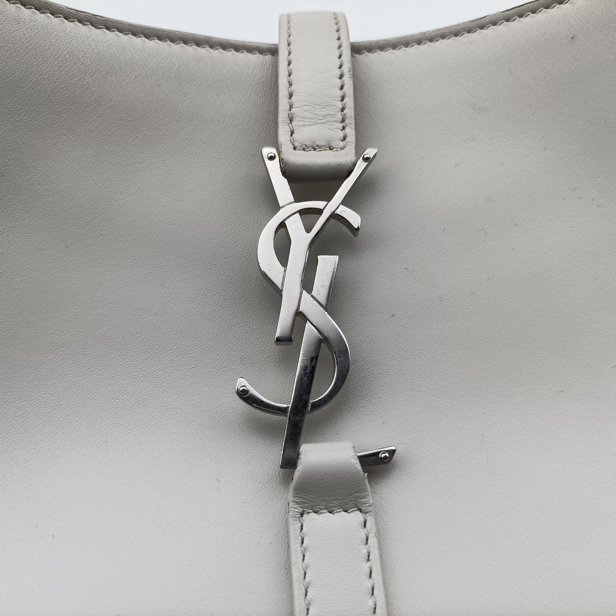 Pre-owned Yves Saint Laurent LE 5 a 7Mini Hobo Beige Leather 657220 handbag | stylenewstar