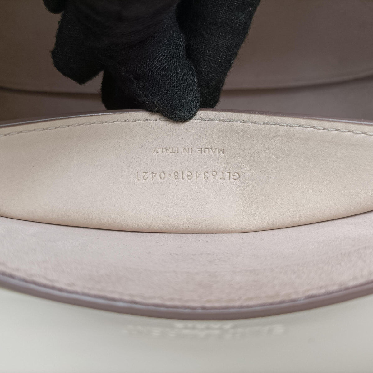 Pre-owned Yves Saint Laurent KAIA White Leather 634818 shoulderbag | stylenewstar