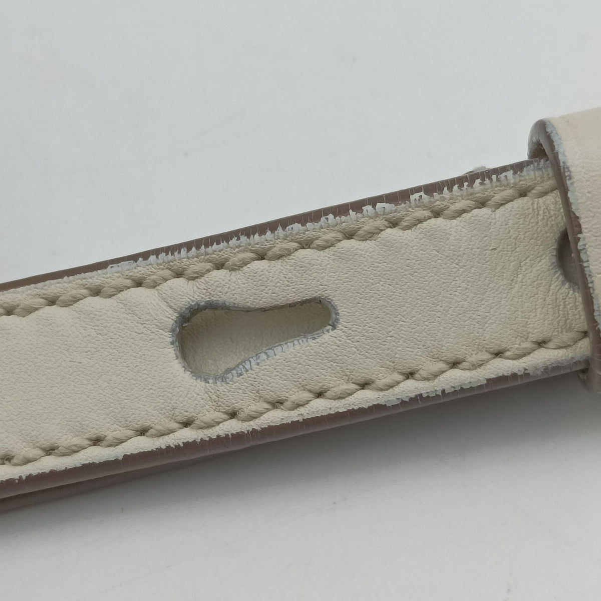 Pre-owned Yves Saint Laurent KAIA White Leather 634818 shoulderbag | stylenewstar