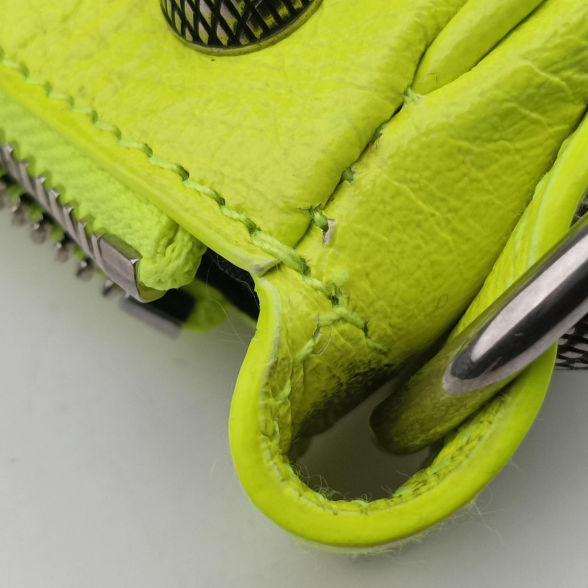 Vintage Balenciaga Le Cagole GreenYellow lambskin  shoulderbag | stylenewstar
