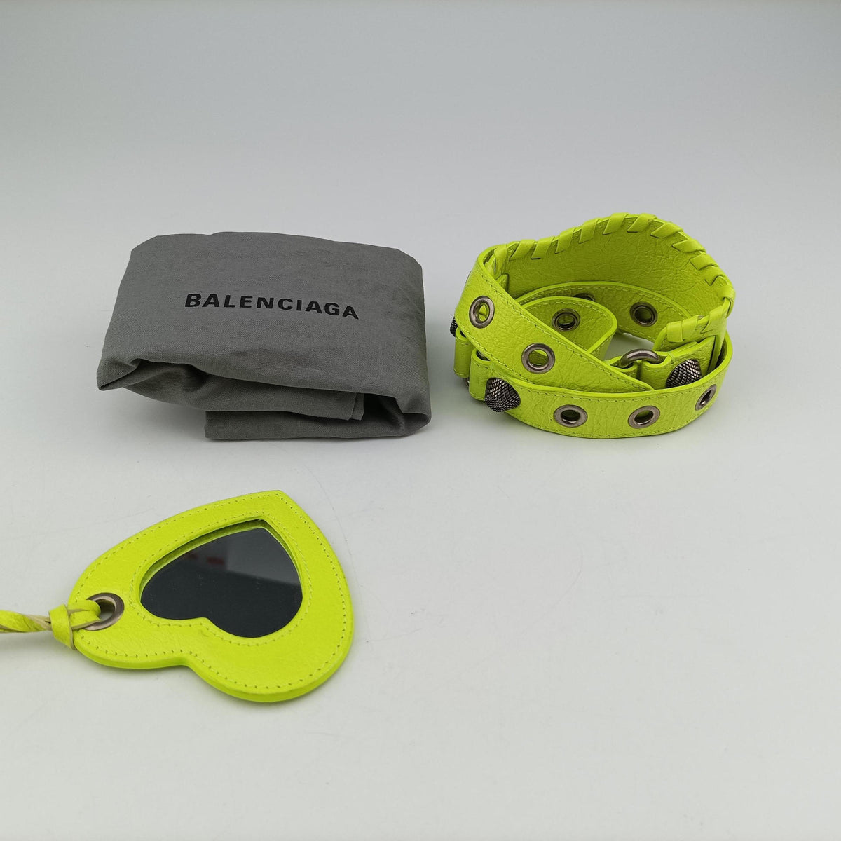 Vintage Balenciaga Le Cagole GreenYellow lambskin  shoulderbag | stylenewstar