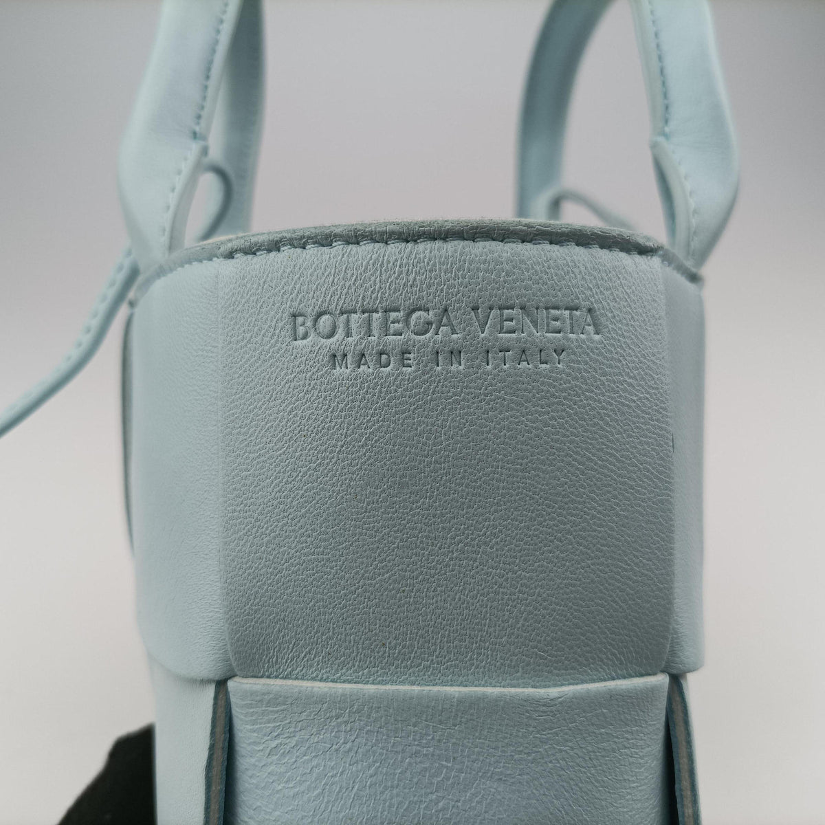Pre-owned Bottega Veneta THE ARCO Tote Blue lambskin  shoulderbag | stylenewstar