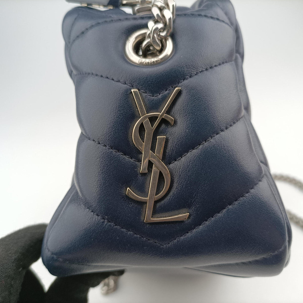 Pre-owned Yves Saint Laurent LOULOU Navy Leather 454317 shoulderbag | stylenewstar