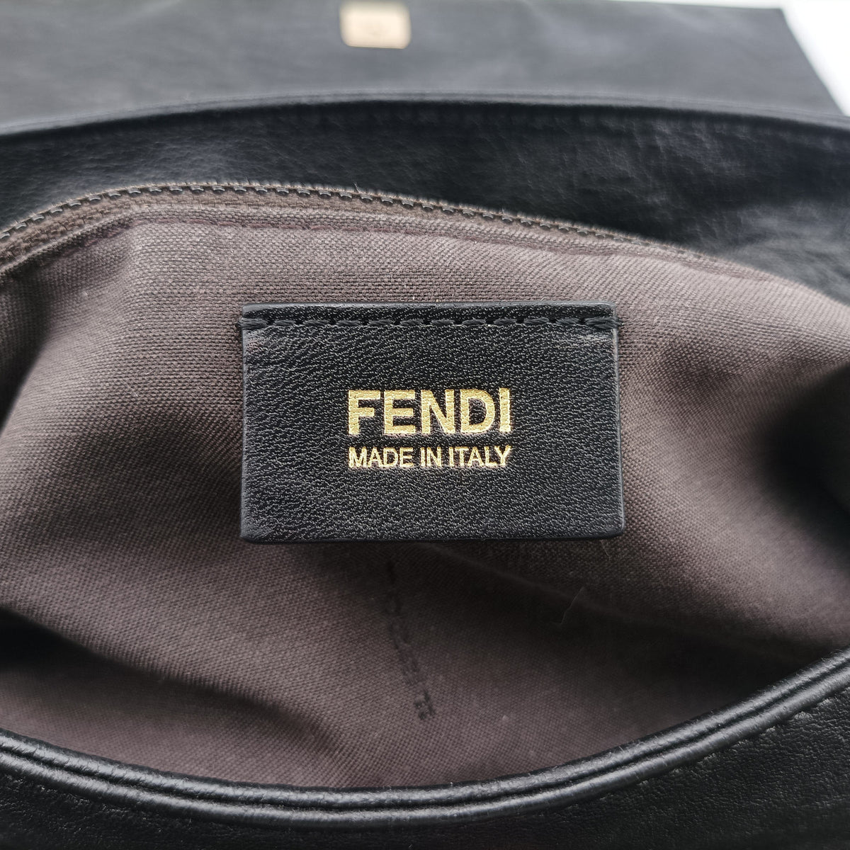 Pre-owned Fendi Mia Flap Black Leather 8BR614 shoulderbag | stylenewstar