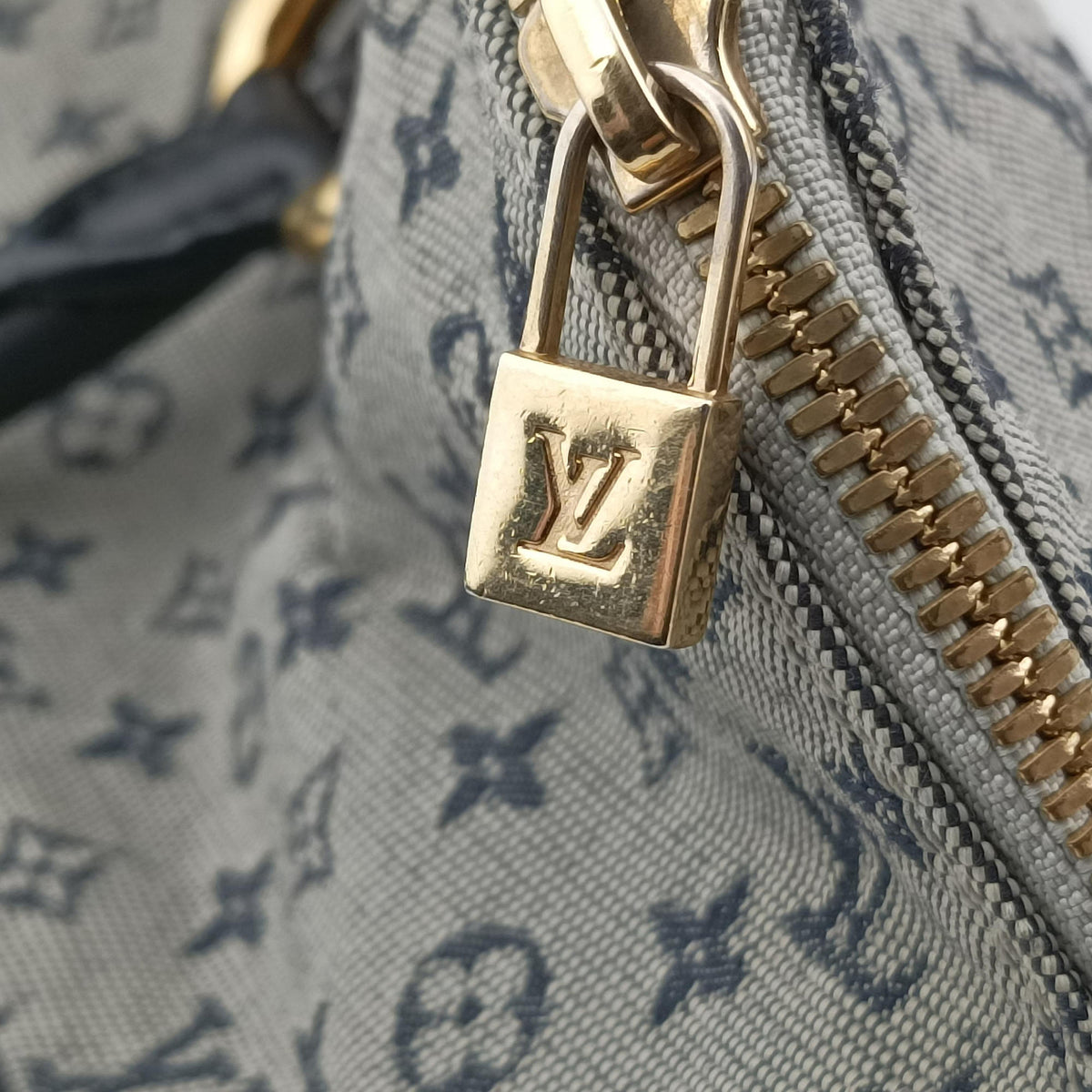 Pre-owned Louis Vuitton Monogram Mini Alma Long Navy × Gray Canvas × Leather M92303 handbag | stylenewstar
