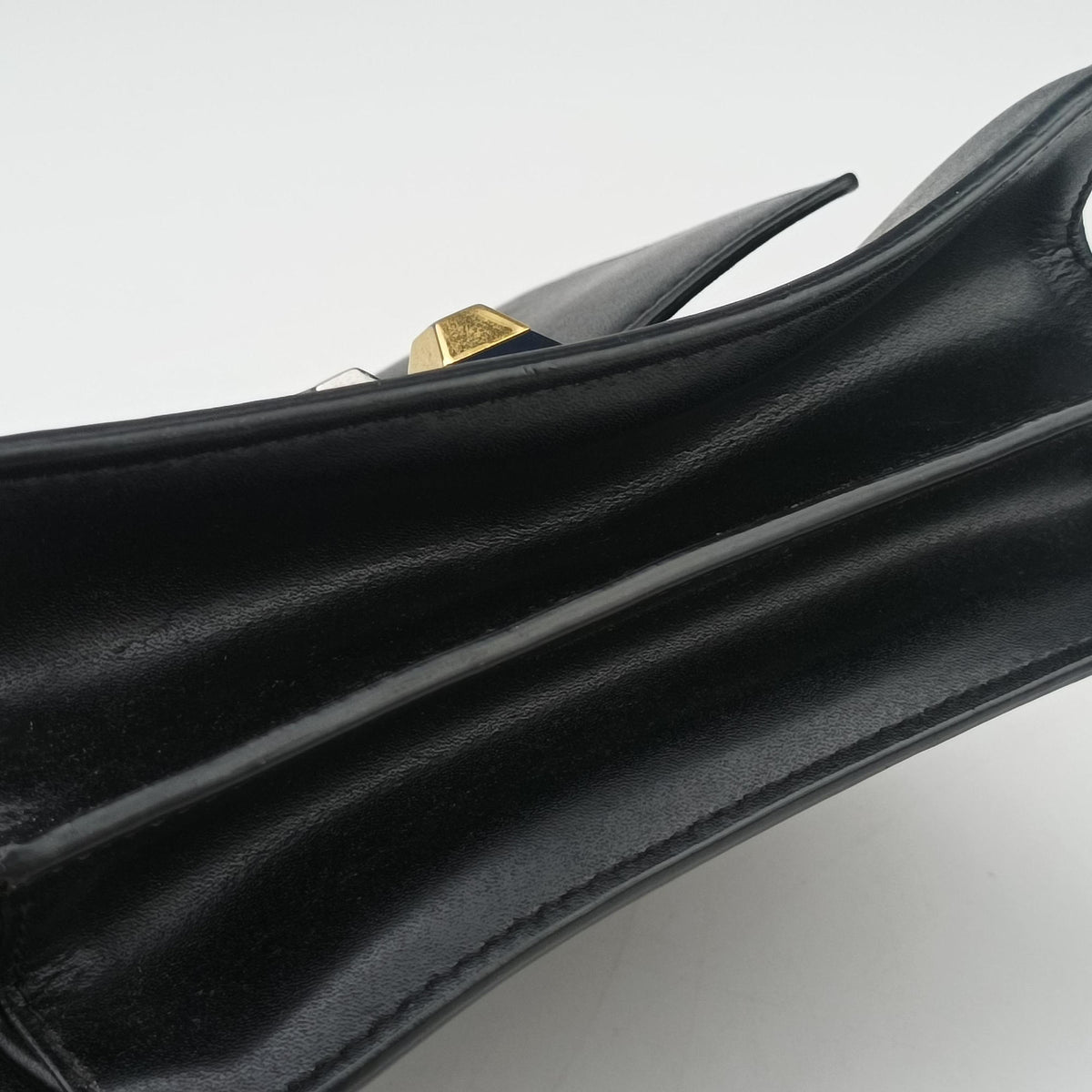 Vintage Fendi Kan I Black Leather 8M0381 shoulderbag | stylenewstar