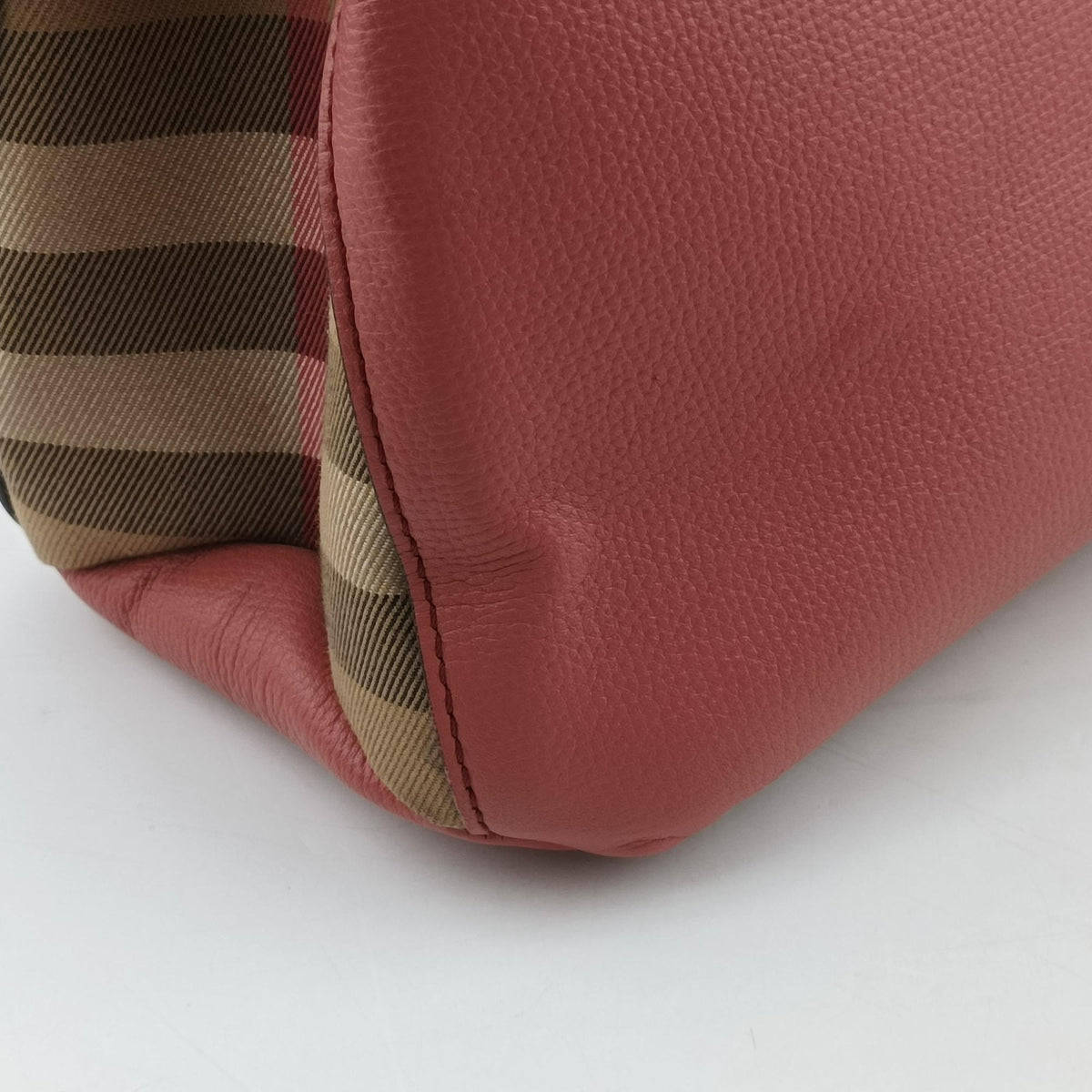 Pre-owned Burberry Banner Pink×Multicolor Leather × Canvas  shoulderbag | stylenewstar