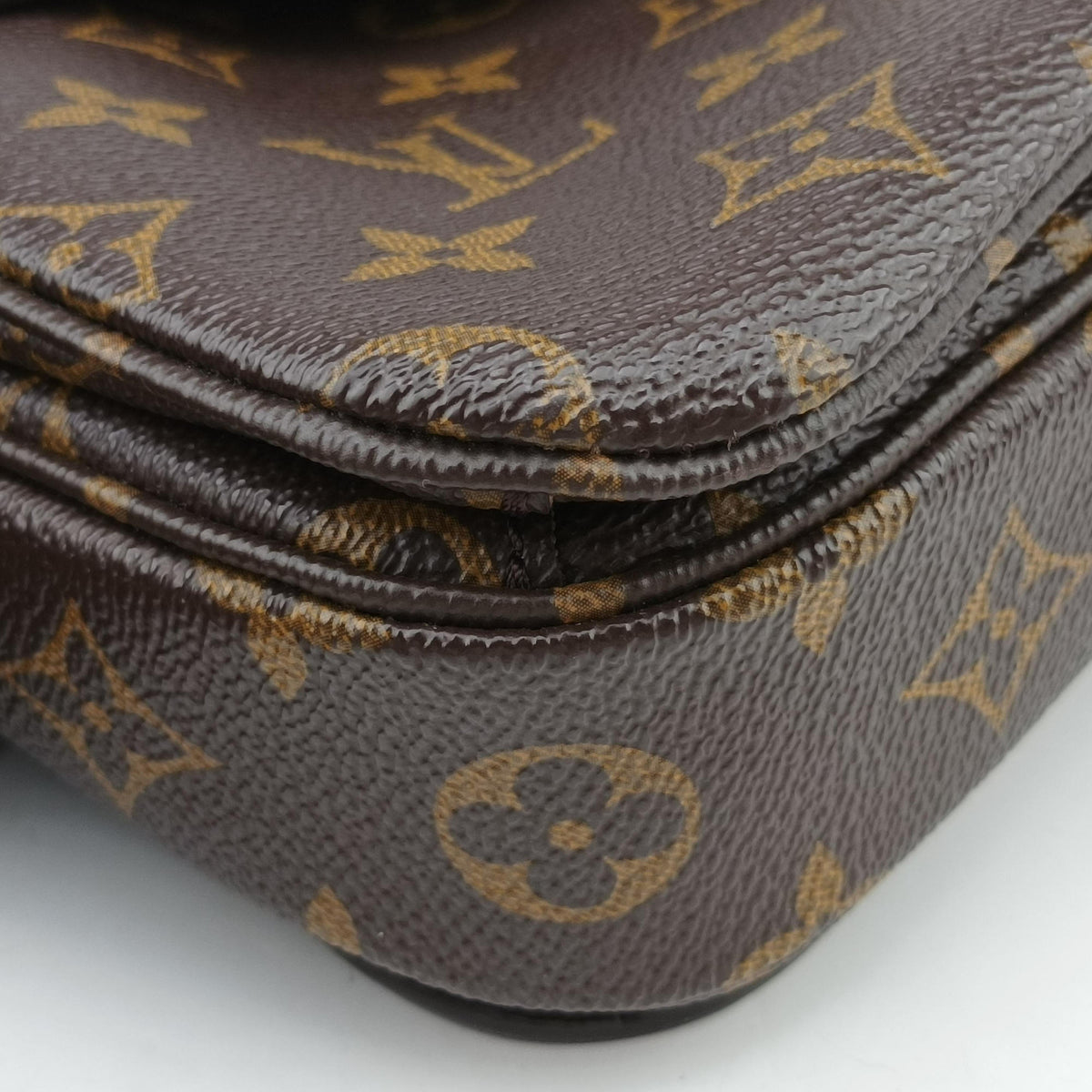 Secondhand Louis Vuitton Pochette Metis MM Brown Monogram Canvas M44875 shoulderbag | stylenewstar