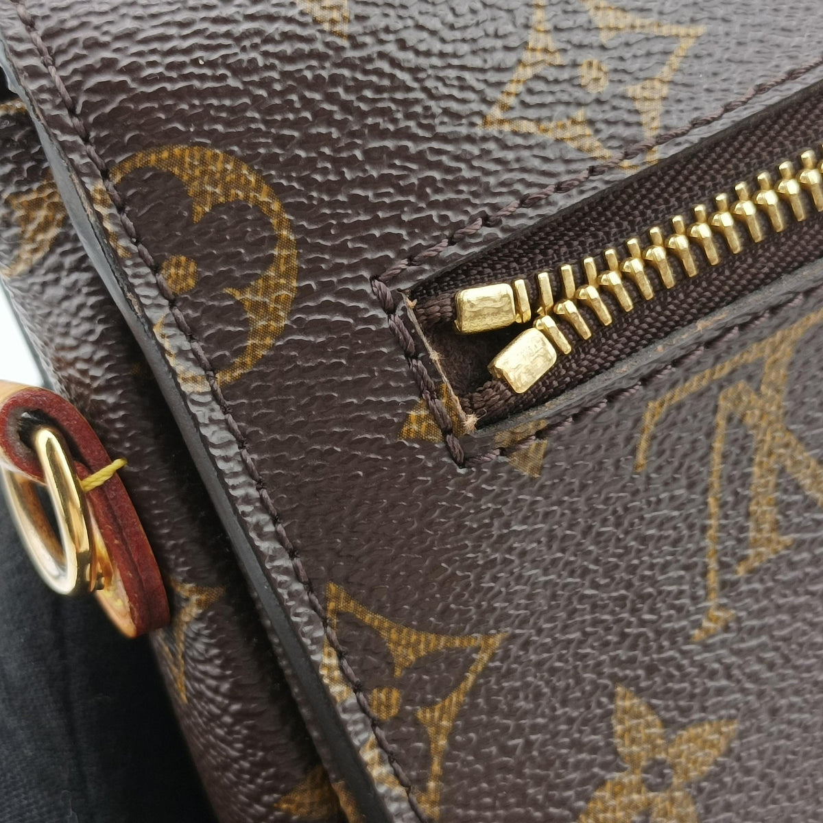 Secondhand Louis Vuitton Pochette Metis MM Brown Monogram Canvas M44875 shoulderbag | stylenewstar