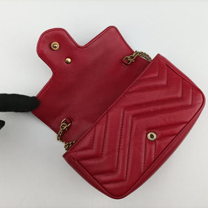 Pre-owned Gucci GG Marmont Red Leather 476433 shoulderbag | stylenewstar