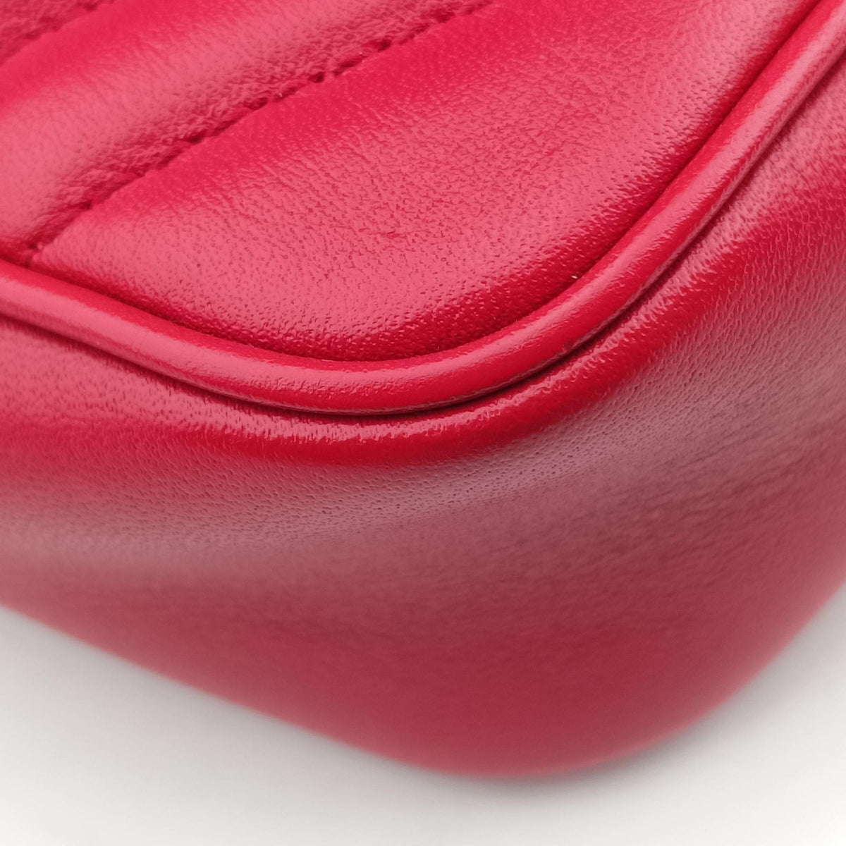 Pre-owned Gucci GG Marmont Red Leather 476433 shoulderbag | stylenewstar