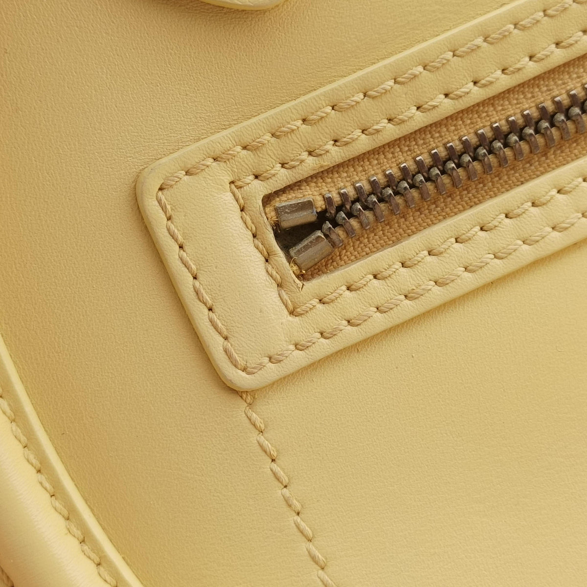 Pre-owned Celine Luggage Micro shopper Yellow Leather  handbag | stylenewstar