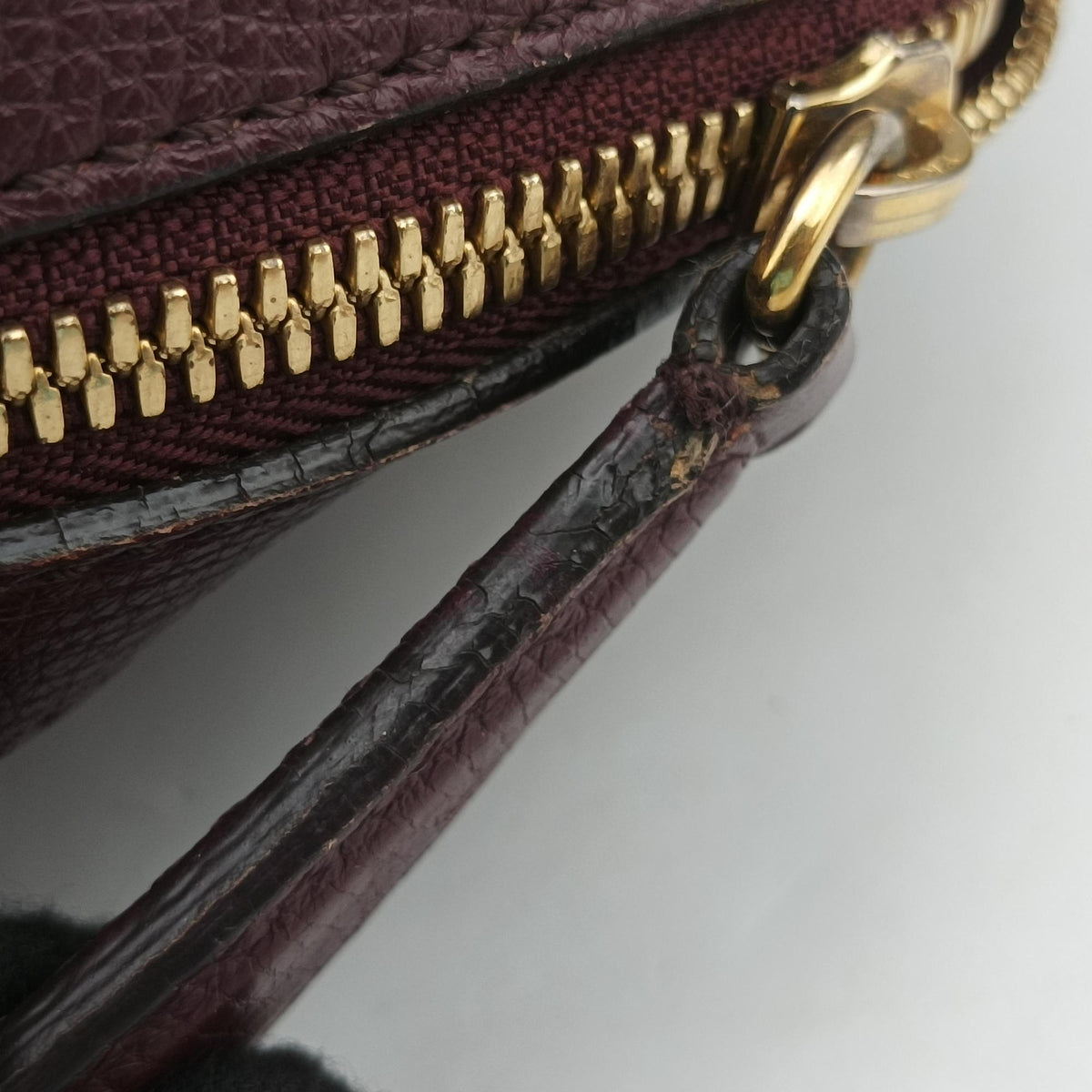 Pre-owned Burberry Alchester Burgundy Leather  handbag | stylenewstar
