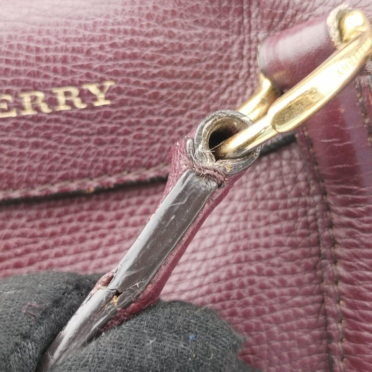 Pre-owned Burberry Alchester Burgundy Leather  handbag | stylenewstar