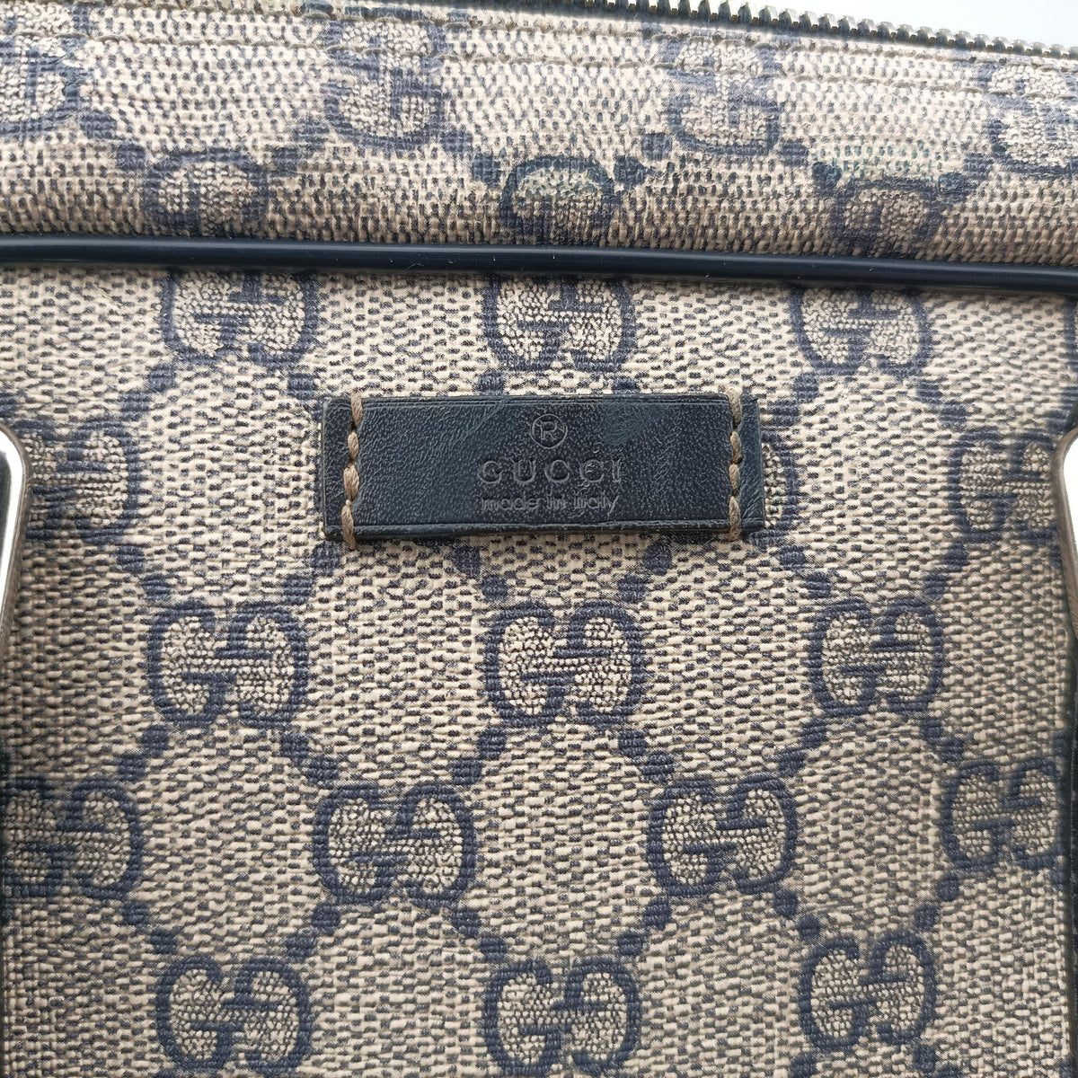 Vintage Gucci GG Supreme Business Beige×Navy PVC coated canvas×Leather 322287 handbag | stylenewstar