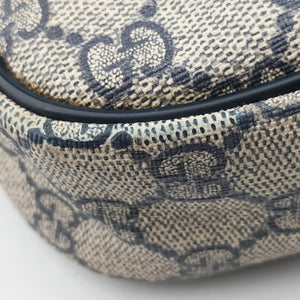 Vintage Gucci GG Supreme Business Beige×Navy PVC coated canvas×Leather 322287 handbag | stylenewstar