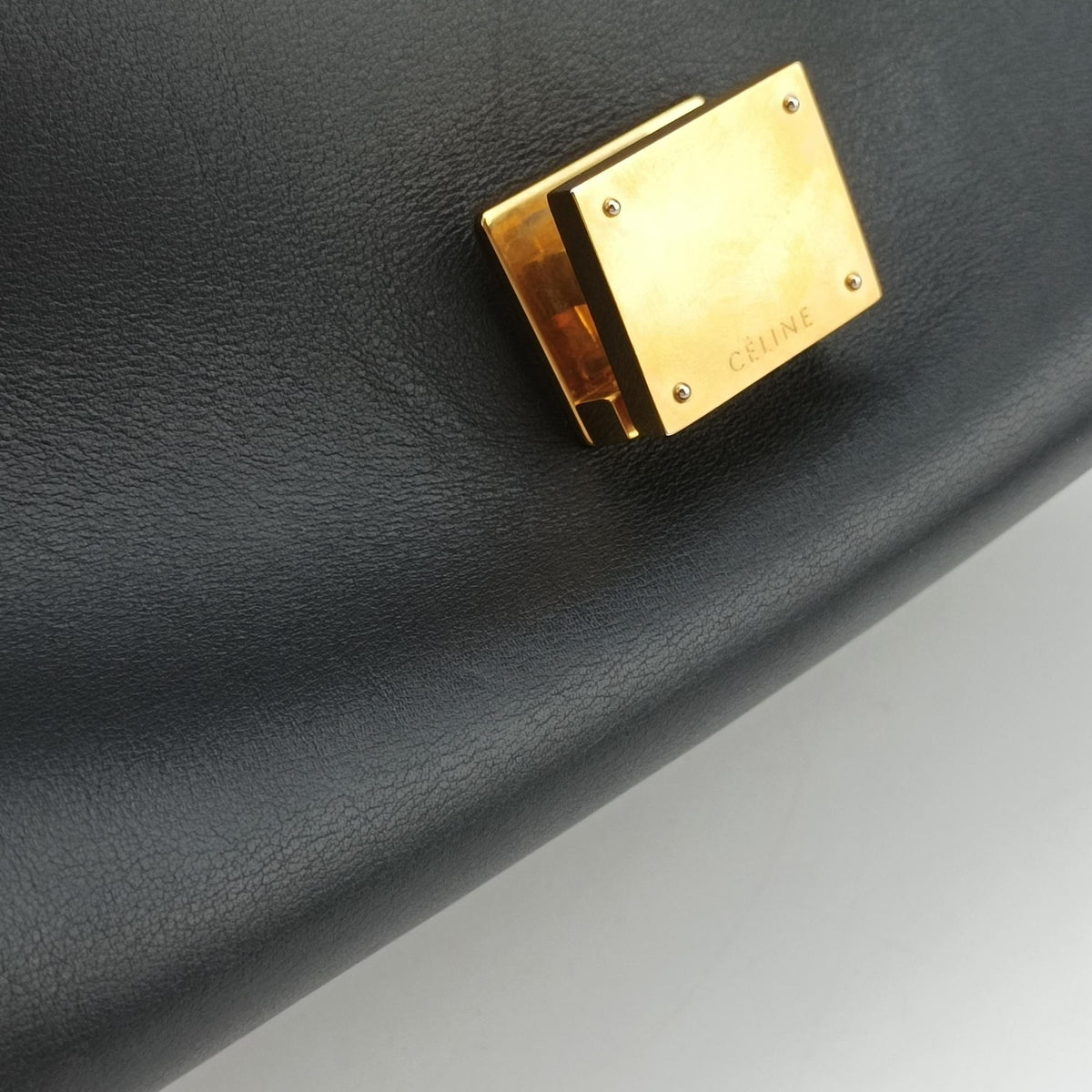 Vintage Celine Trapeze Beige×black×pink Suede × leather  shoulderbag | stylenewstar