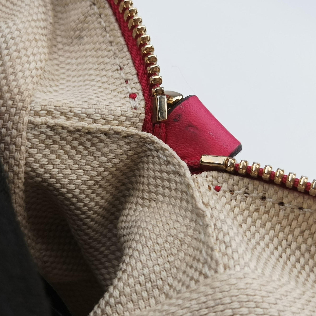 Pre-owned Gucci Soho Rose Leather 308364 shoulderbag | stylenewstar