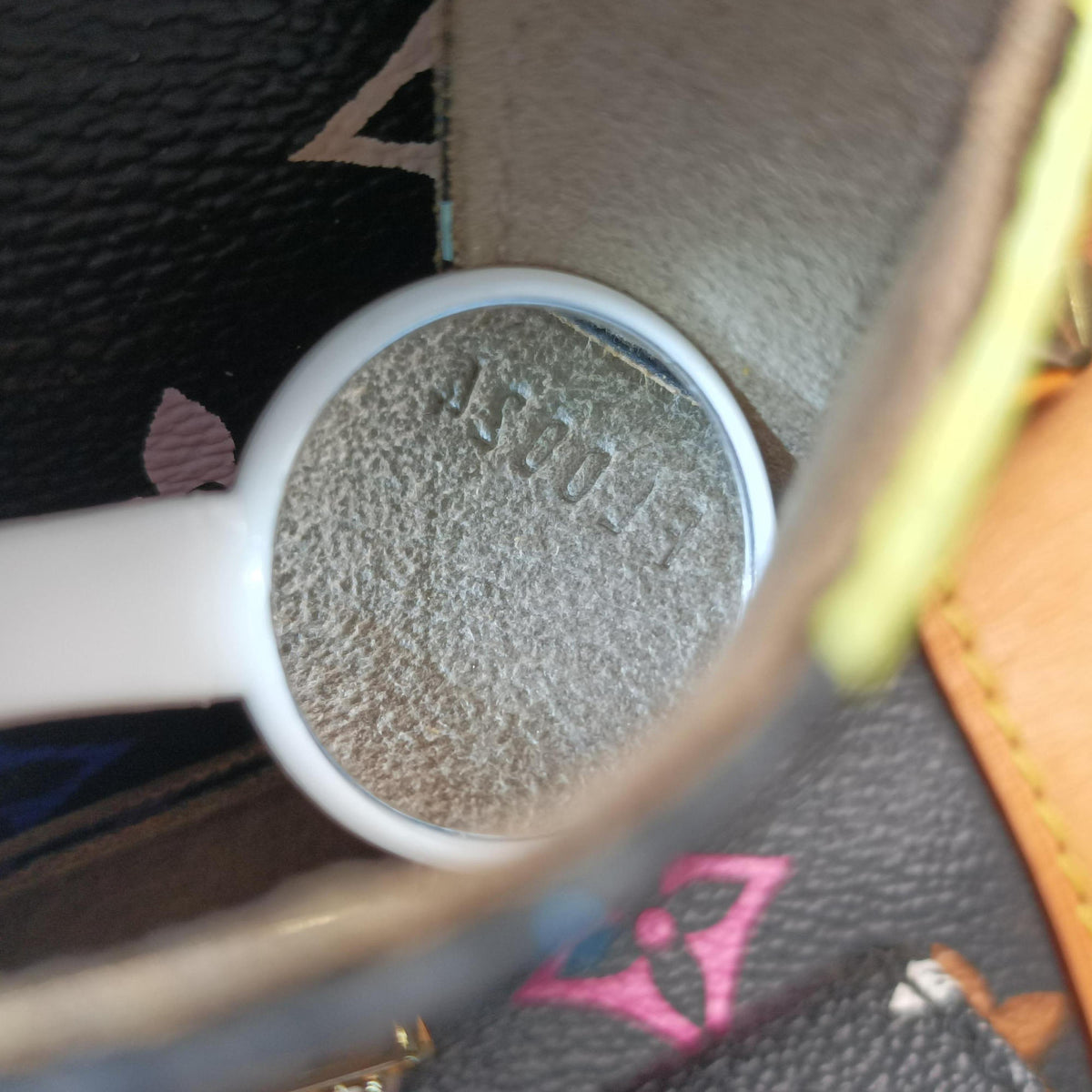 Pre-owned Louis Vuitton Keepall 45 noir Monogram Multicolor M92640 handbag | stylenewstar