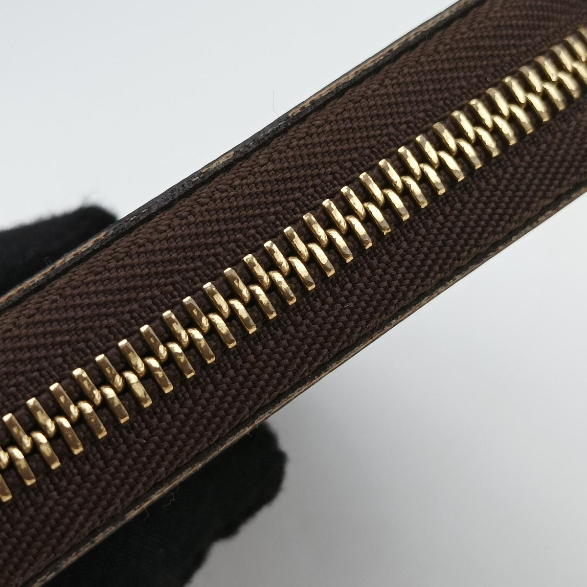 Pre-owned Louis Vuitton Zippy EBENE Damier Canvas N41661 long-wallet | stylenewstar