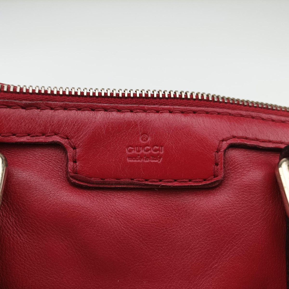 Pre-owned Gucci Sherry Line Red Leather 247205 shoulderbag | stylenewstar