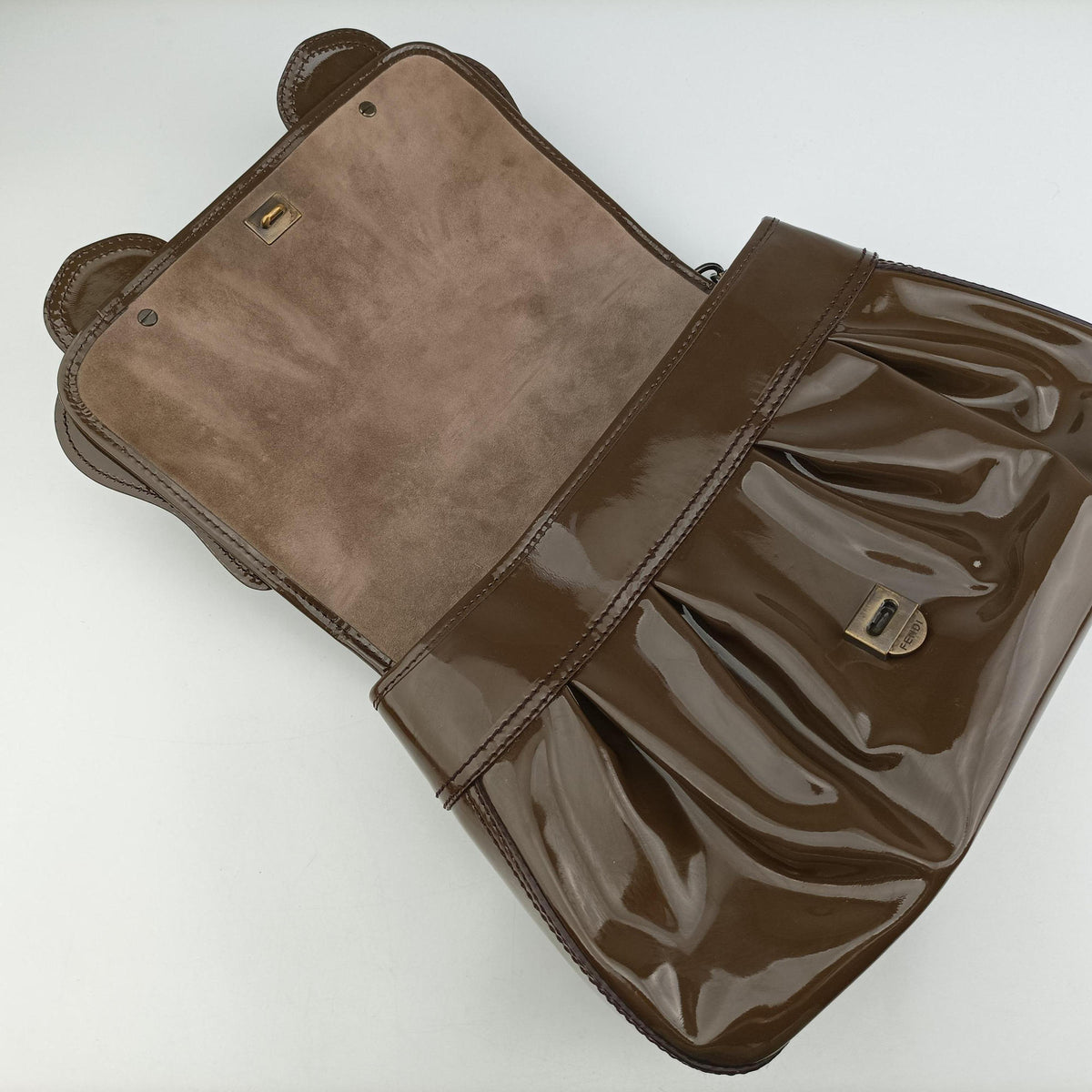 Vintage Fendi B Bag Brown Patent 8BN165 handbag | stylenewstar