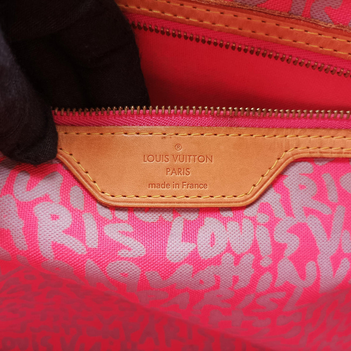Secondhand Louis Vuitton Neverfull GM Pink × Brown Monogram Graffiti M93701 handbag | stylenewstar