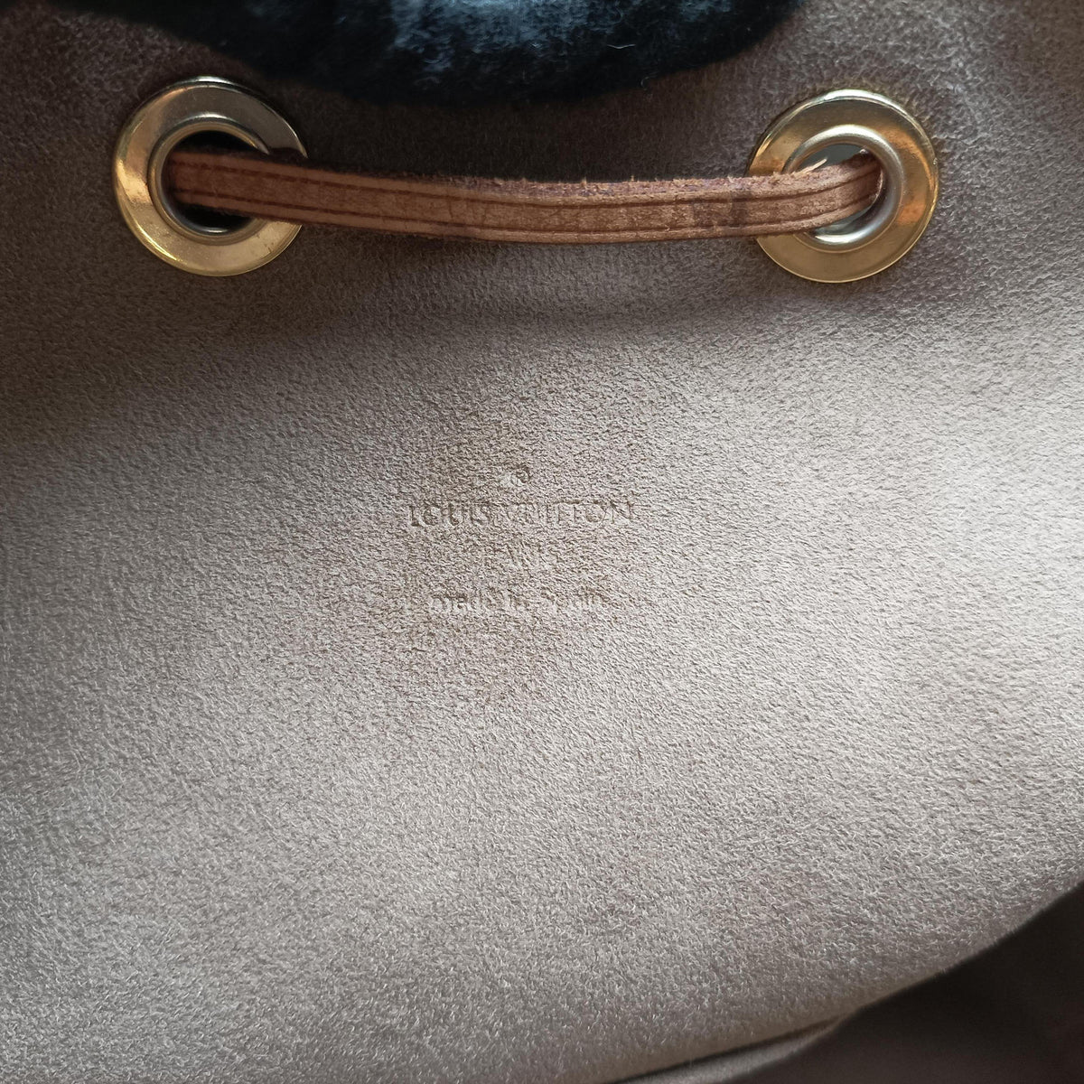 Secondhand Louis Vuitton Petit Noe Noir Monogram Multicolor M42230 shoulderbag | stylenewstar