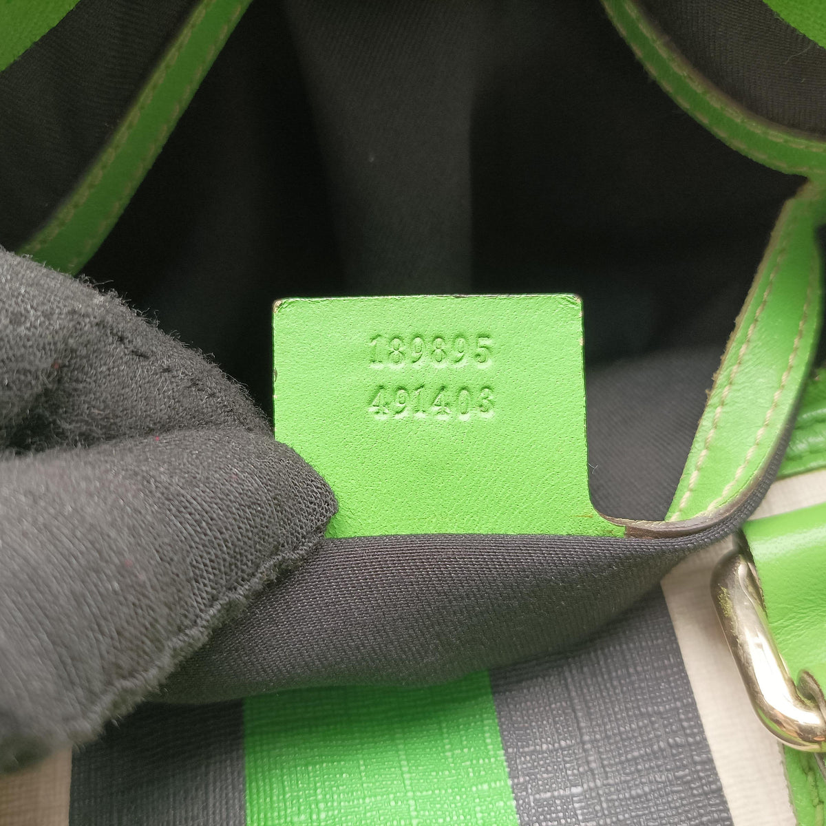 Vintage Gucci UNICEF Joy Green x White x Black PVC coated canvas 189895 handbag | stylenewstar