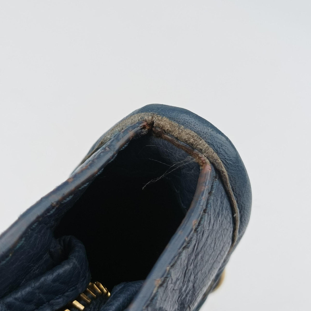 Vintage Balenciaga Giant City Blue lambskin  shoulderbag | stylenewstar