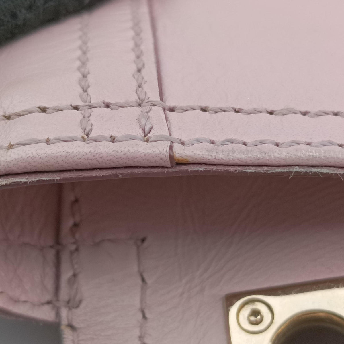 Pre-owned Fendi Baguette Chain Flap Pink Leather 8BT139 shoulderbag | stylenewstar