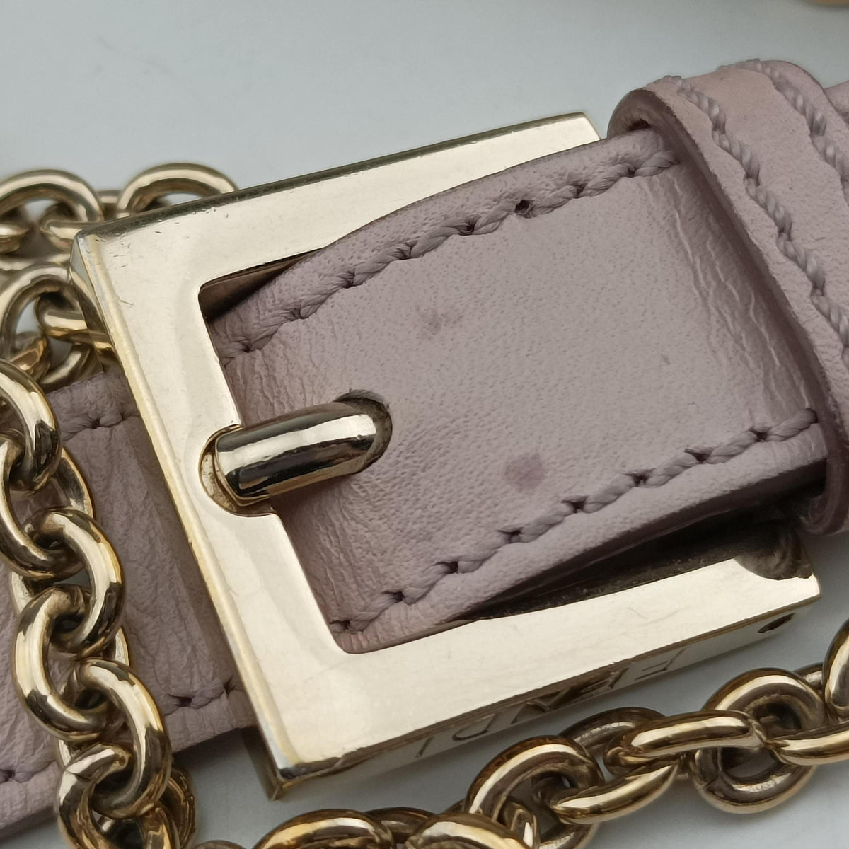 Pre-owned Fendi Baguette Chain Flap Pink Leather 8BT139 shoulderbag | stylenewstar