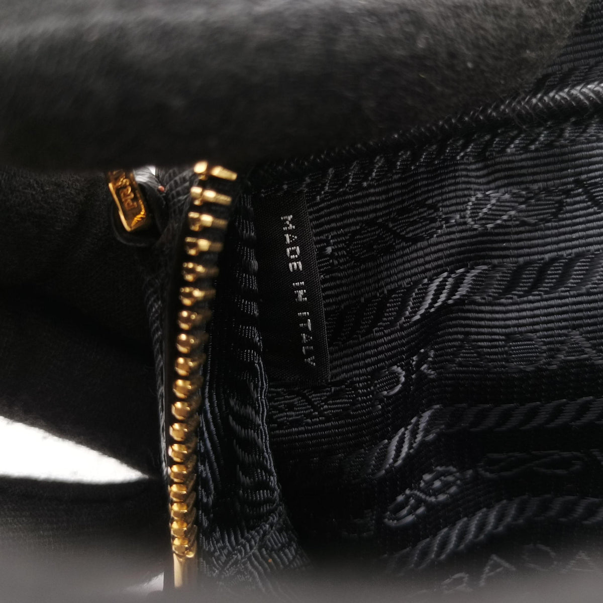 Vintage Prada Ribbon Mini Pochette Black SAFFIANO Leather 1NF674 clutchbag | stylenewstar