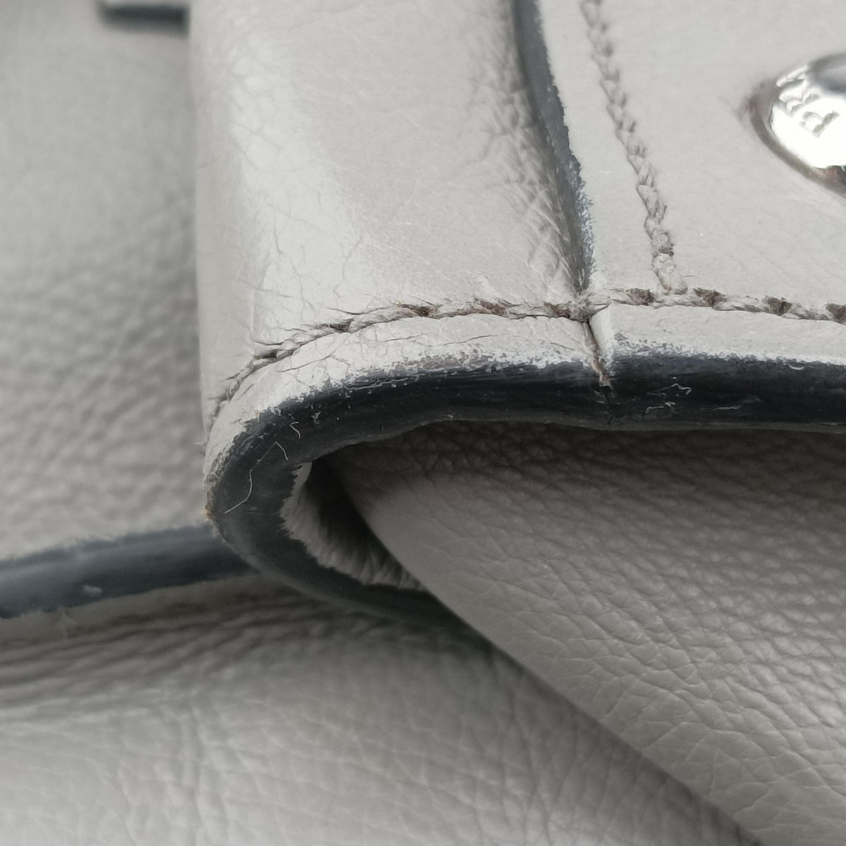 Secondhand Prada Glace Twin Pocket Tote Grey leather B2625M handbag | stylenewstar