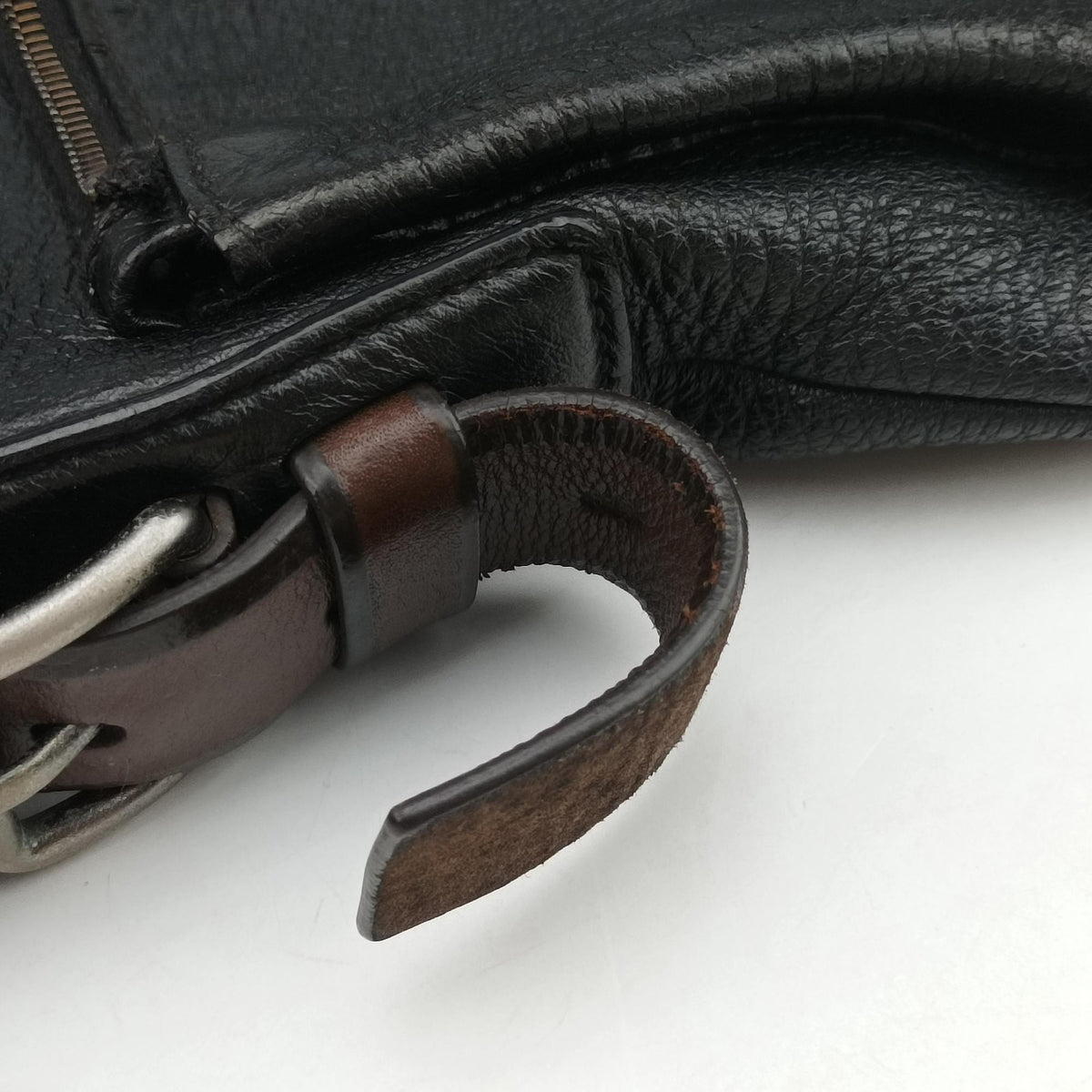 Pre-owned Prada Logo Black Leather VA0802 shoulderbag | stylenewstar
