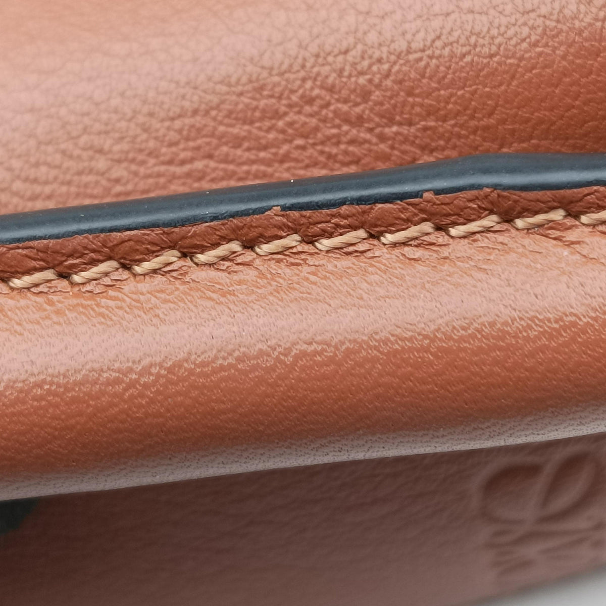 Pre-owned Loewe Puzzle Brown Leather  shoulderbag | stylenewstar