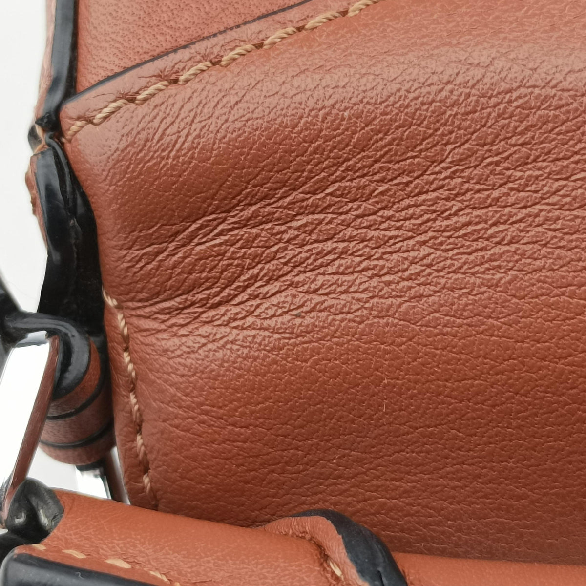 Pre-owned Loewe Puzzle Brown Leather  shoulderbag | stylenewstar
