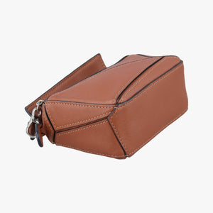 Pre-owned Loewe Puzzle Brown Leather  shoulderbag | stylenewstar