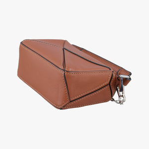 Pre-owned Loewe Puzzle Brown Leather  shoulderbag | stylenewstar