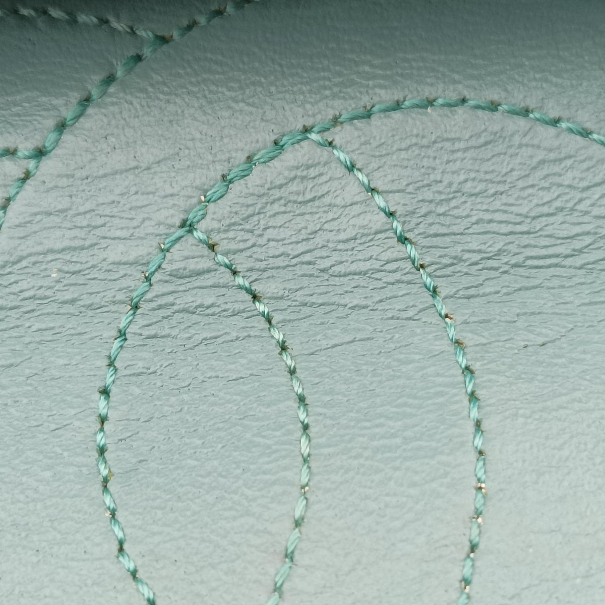 Pre-owned Chanel 2.55 Matelasse Green Fabric A66985 shoulderbag | stylenewstar