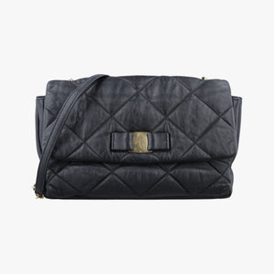 Pre-owned Ferragamo Vara Quilted Black Leather  shoulderbag | stylenewstar