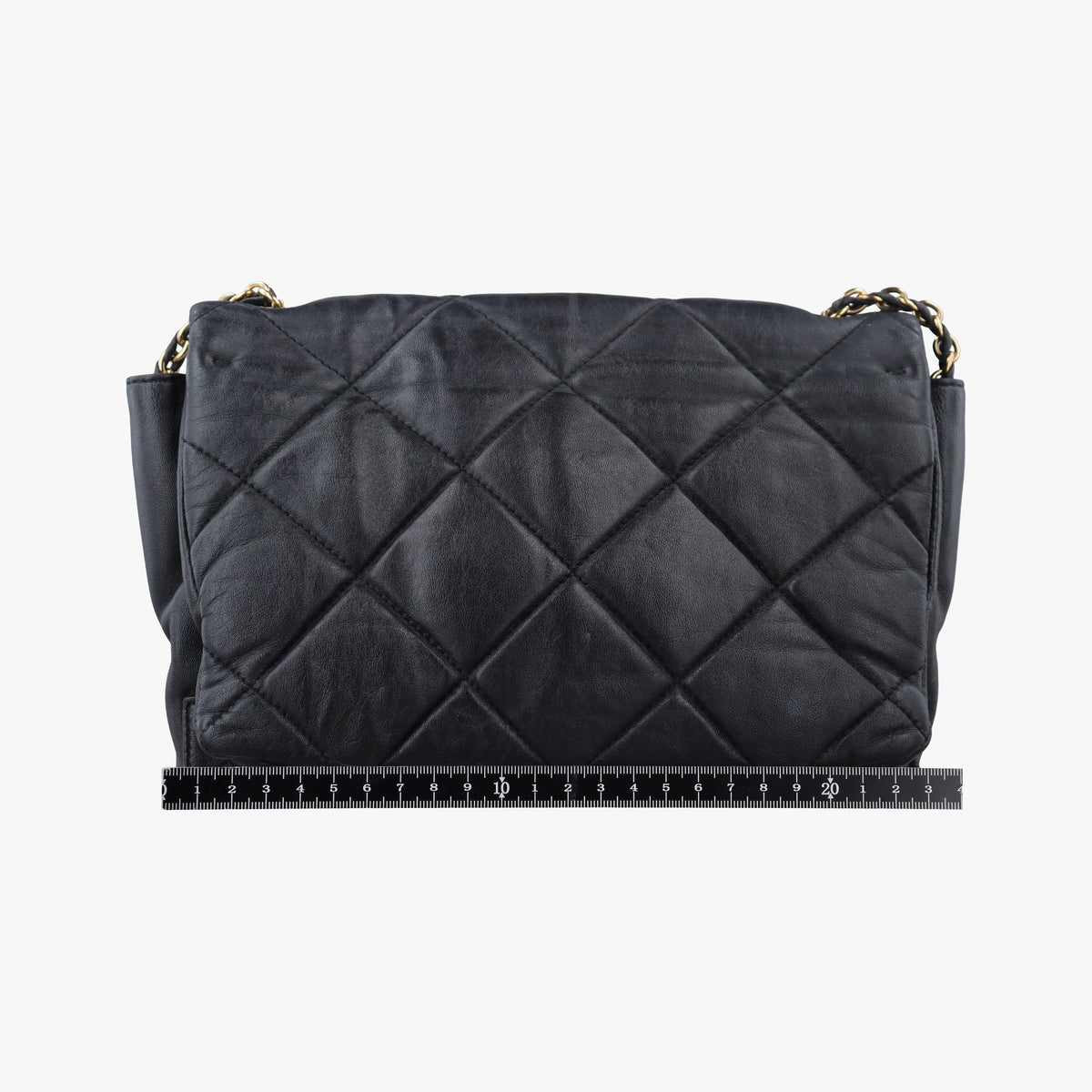 Pre-owned Ferragamo Vara Quilted Black Leather  shoulderbag | stylenewstar