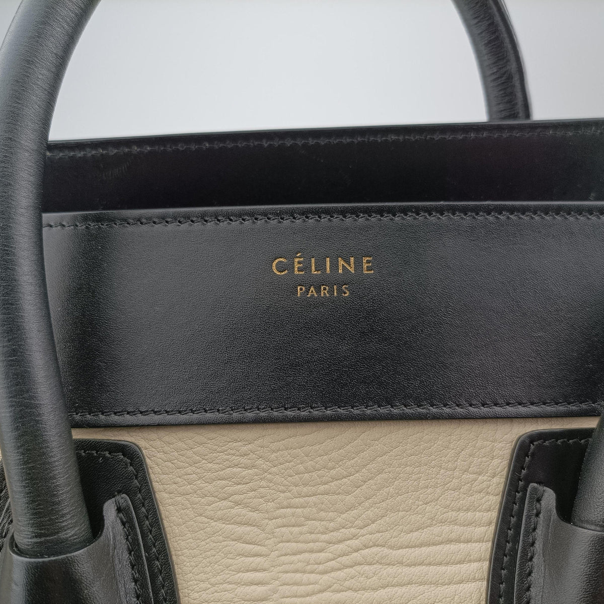 Pre-owned Celine Luggage Mini Shopper Beige x Black x Green leather  handbag | stylenewstar