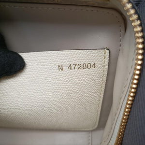 Pre-owned Valextra Serie Esse Mini White Leather  shoulderbag | stylenewstar