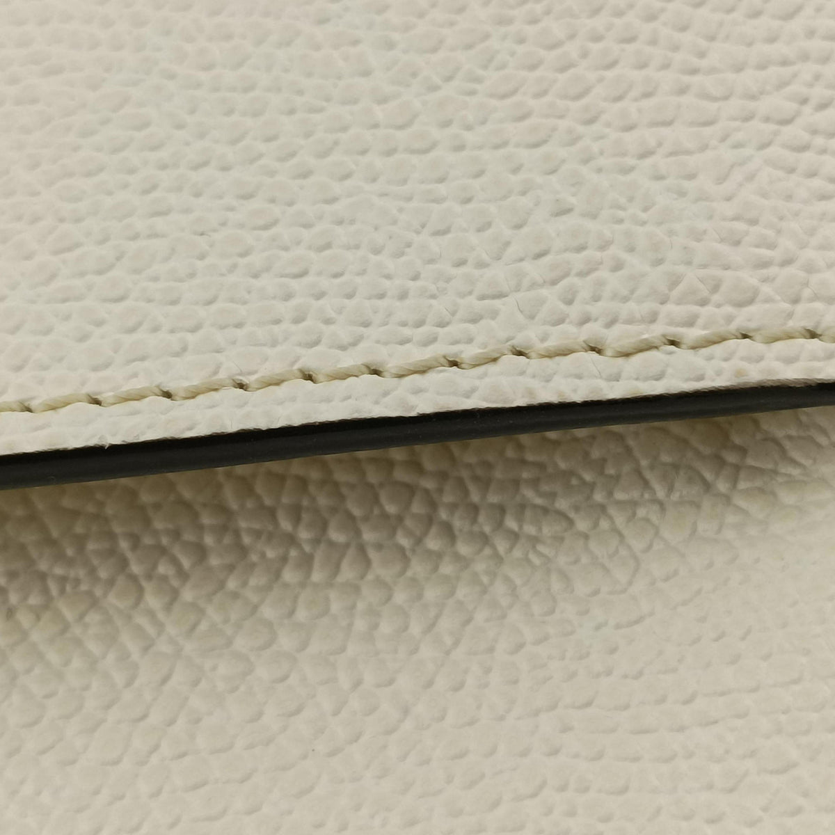 Pre-owned Valextra Serie Esse Mini White Leather  shoulderbag | stylenewstar