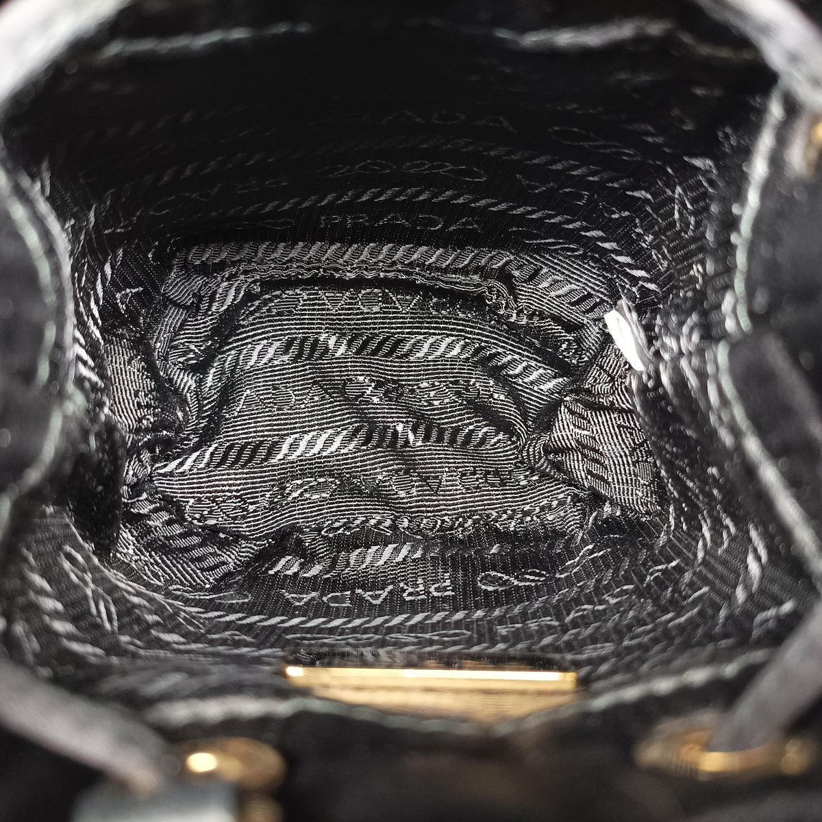Pre-owned Prada Mini Drawstring Black Sequins 1NR016 shoulderbag | stylenewstar