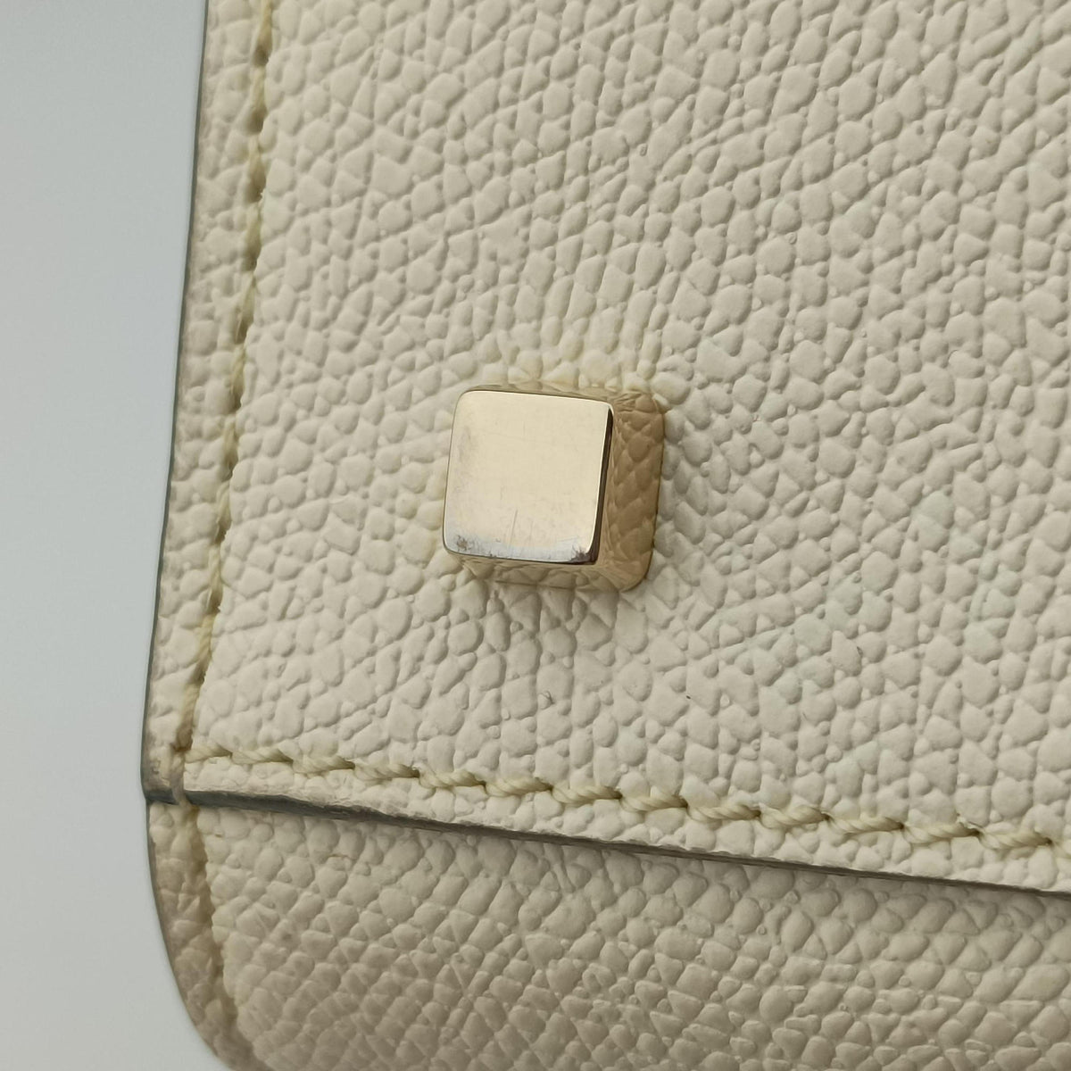 Pre-owned Valextra Iside White × Black Leather  shoulderbag | stylenewstar